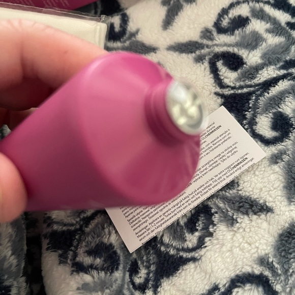 Ole Henriksen Wonderfeel Double Cleanser - Picture 5 of 5